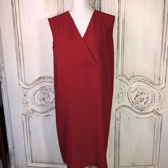 UNIQLO Red Sleeveless V Neck Sheath Dress Size Small - Picture 1 of 7
